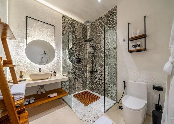 Villa Sacred Jungle By Evdekimi - Stylish Jungle Retreat With & With Kitchens, Pools And Concierge Service In *