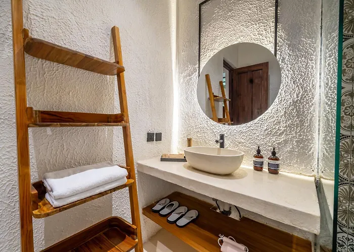 Villa Sacred Jungle By Evdekimi - Stylish Jungle Retreat With & With Kitchens, Pools And Concierge Service In *