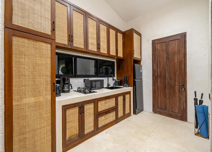 Sacred Jungle By Evdekimi - Stylish Jungle Retreat With & With Kitchens, Pools And Concierge Service In فيلة