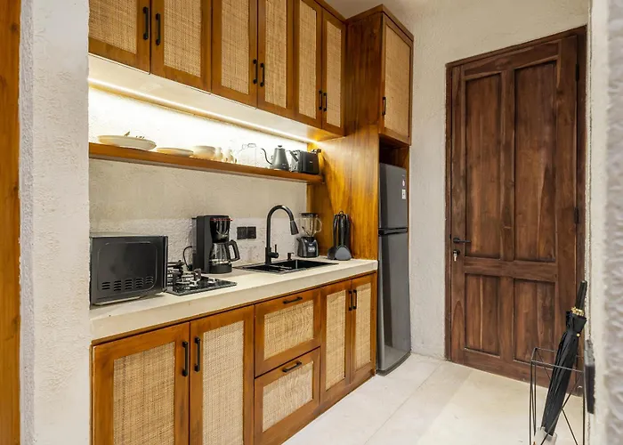 Sacred Jungle By Evdekimi - Stylish Jungle Retreat With & With Kitchens, Pools And Concierge Service In *