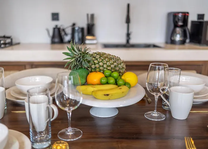 Sacred Jungle By Evdekimi - Stylish Jungle Retreat With & With Kitchens, Pools And Concierge Service In